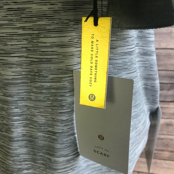 NWT HCMG LULULEMON ALL THAT SHIMMERS SCARF OS GREY - Picture 3 of 7